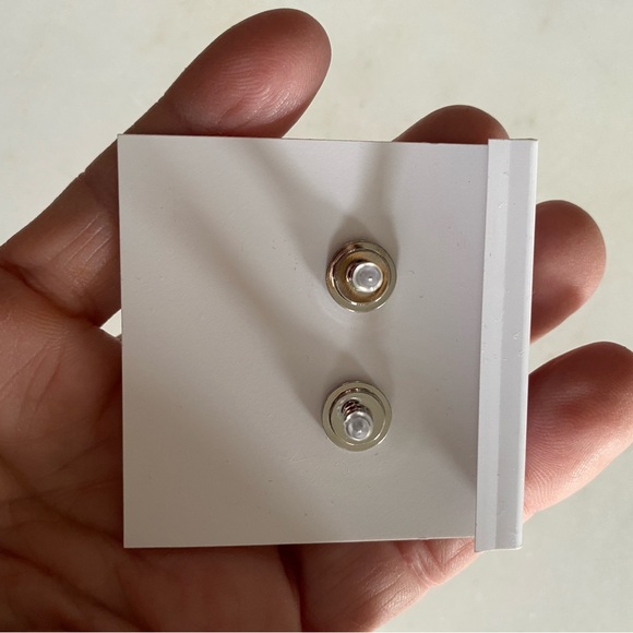 Tory Burch White and Silver Pearl Drop Earrings NWT - Picture 2 of 2